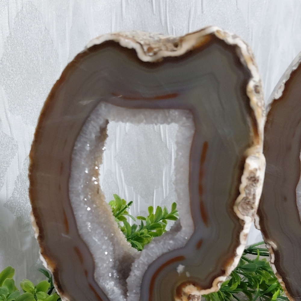 Natural Agate Geode Bookends - Picture 16 of 16